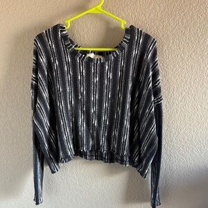 Storia Striped Black and White Cropped Sweater Large